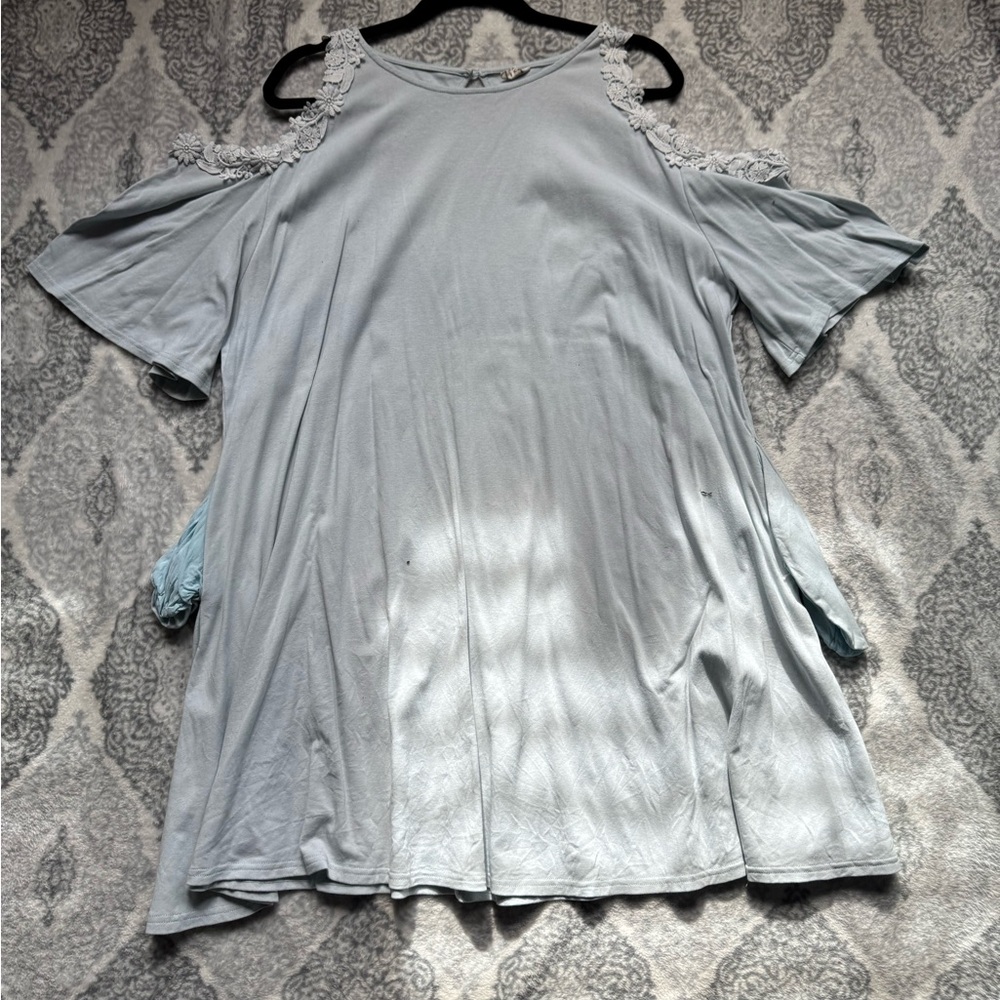 Elegant Light Blue Cold Shoulder Top